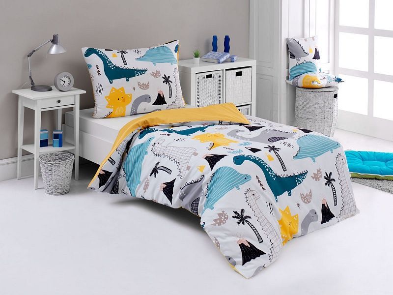 Bavlnené posteľné obliečky s veselým, farebným motívom. Matějovský