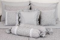 Krepové posteľné prádlo so vzorom průžku a kvietku šedé farby | 1x 140/200, 1x 90/70