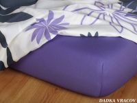 Kvalitná plachta jersey vo fialovej farbe v purpurovom odtieni Dadka